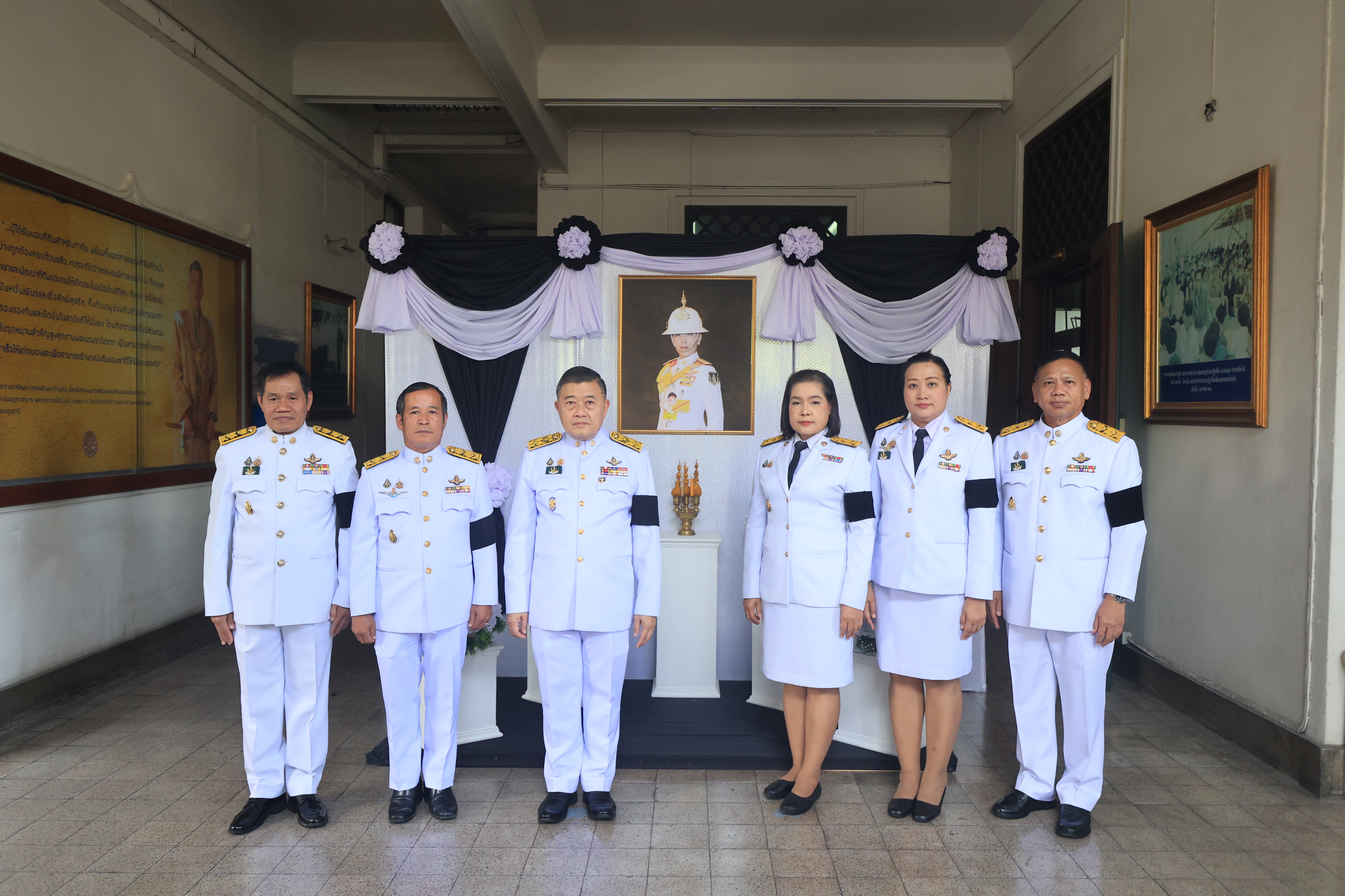 title - ส.ป.ก. ร่วมเข้าเฝ้าฯ และน้อมส่งเสด็จในการเคลื่อนขบวนอัญเชิญพระศพ สมเด็จพระเจ้าลูกเธอเจ้าฟ้าพัชรกิติยาภา นเรนทิราเทพยวดี กรมหลวงราชสาริณีสิริพัชร มหาวัชรราชธิดา สู่พระบรมมหาราชวัง